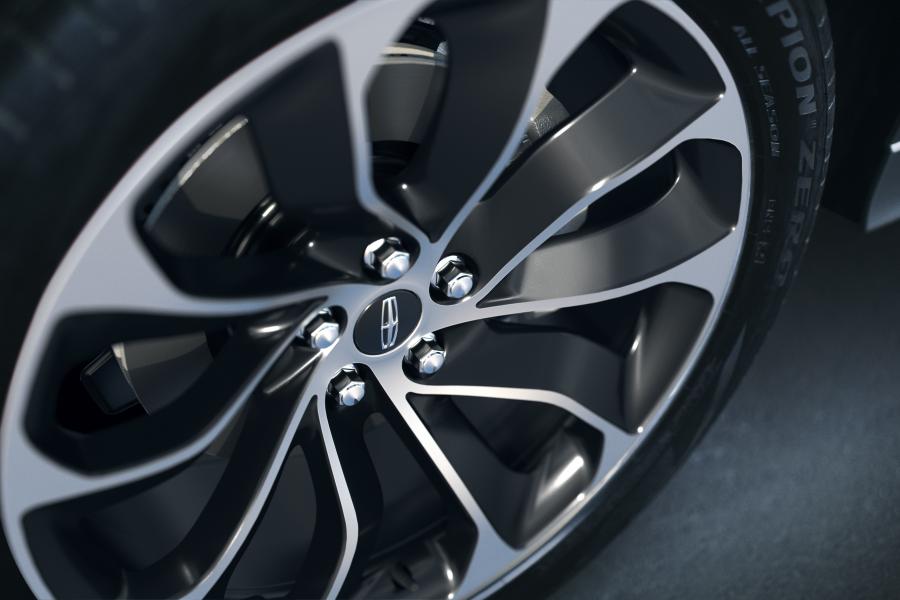 Колеса Lincoln Aviator Grand Touring 2019 года  (фото 19 из 67)